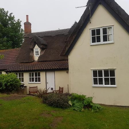 Burnt House Cottage Barking  Bagian luar foto